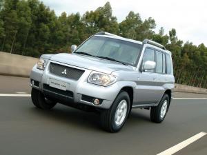 Mitsubishi Pajero TR4 2002 года